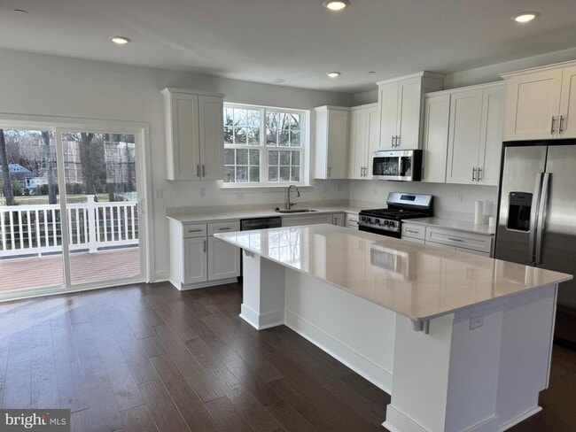 Building Photo - 117 FRED CLARK Dr