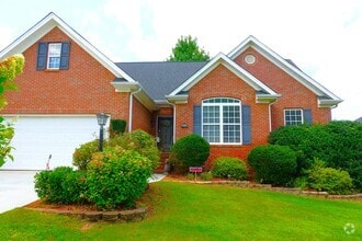 Building Photo - 923 Squires Pt