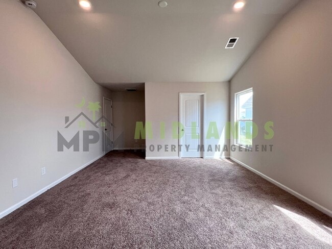 Building Photo - 645 Wild Tulip Ct