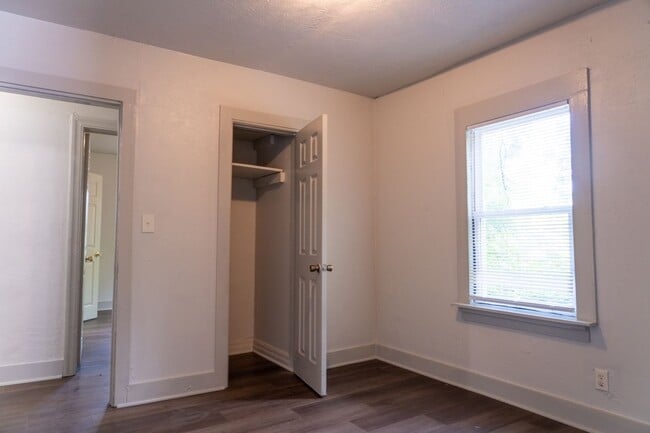 Building Photo - CHECK OUT this 3 bedroom in OKC! - FULLY R...