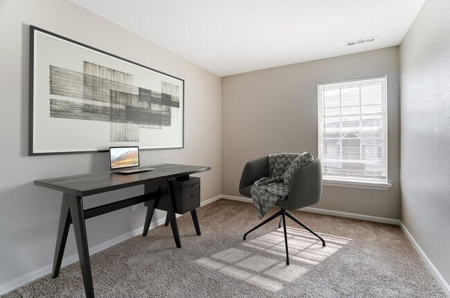 Building Photo - Renovated 2 Bedroom with Washer + Dryer Av...