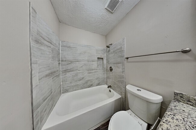 Building Photo - 11915 Fork Creek Dr