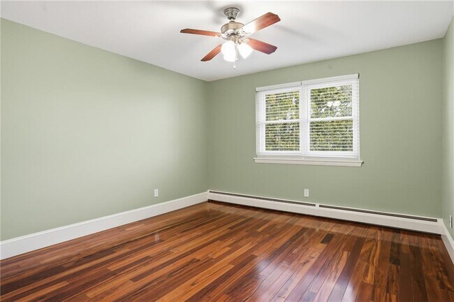 Building Photo - 70 Carroll Ave