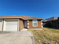 Building Photo - 239 Rosalie Dr
