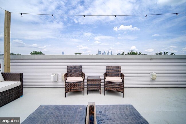 Building Photo - 1513 S Lambert St