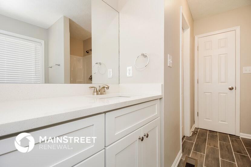 Building Photo - 227 Mill Pointe Dr