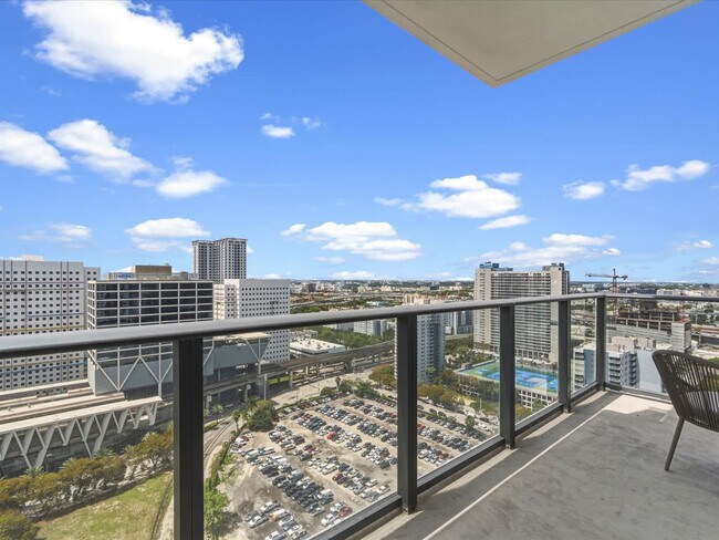 Building Photo - 11 NE 6th St