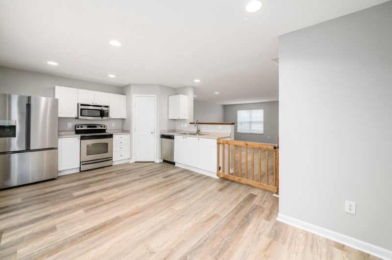 Building Photo - 6409 Nottinghill Trail Dr