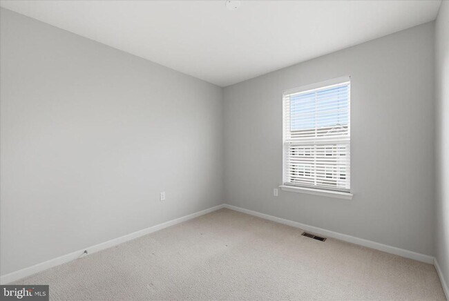 Building Photo - 117 Stribling Wy