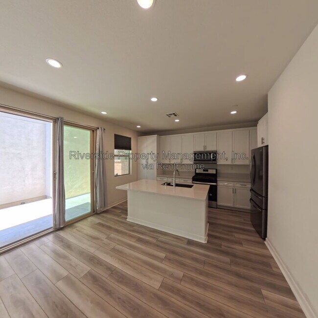 Building Photo - 16008 Jamie Ln