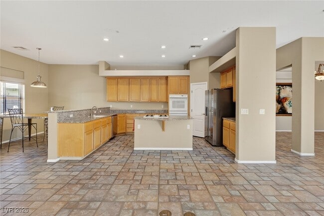 Building Photo - 3769 Erva St