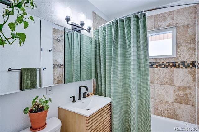 Building Photo - 502 Park Ln