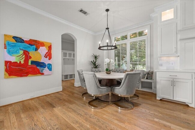 Building Photo - 4662 Sidonia Ct