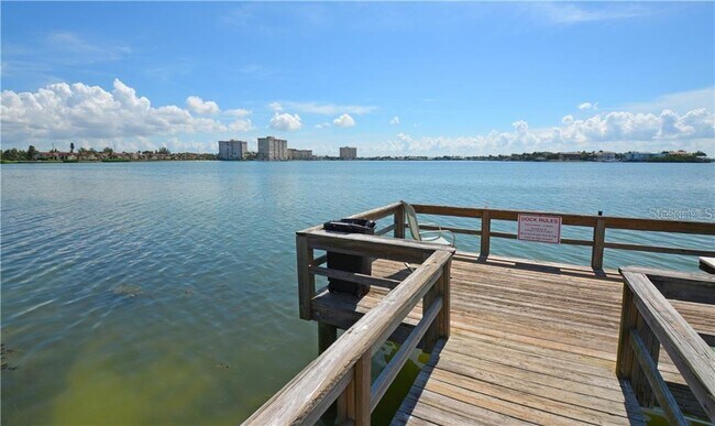 Building Photo - 6104 Palma Del Mar Blvd S