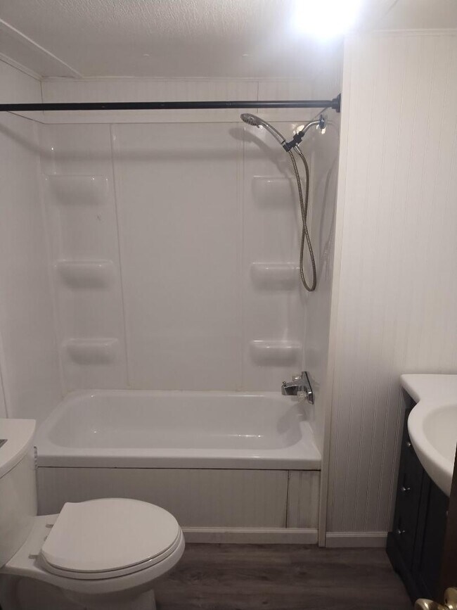 Building Photo - 11285 E Pleasant Lake Rd