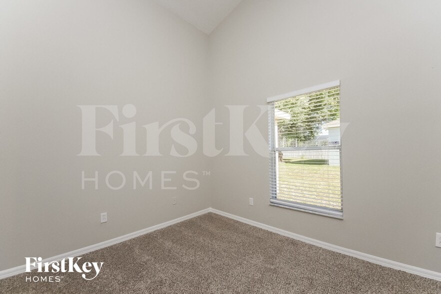 Building Photo - 5219 Alavista Dr