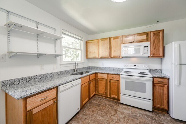 Building Photo - 9507 Stockbridge Dr