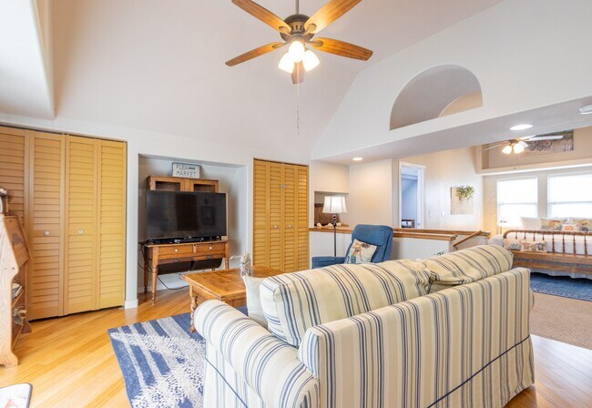 Building Photo - 16518 Jean Lafitte Rd