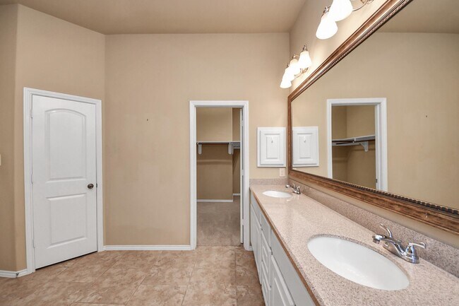 Building Photo - 2003 Sequoia Trail Ln