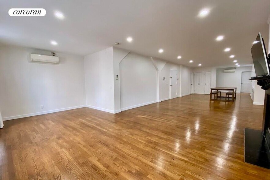 Primary Photo - 59 Grand St