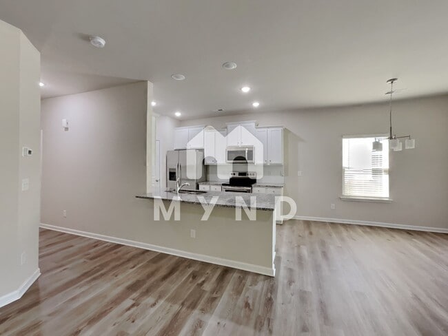 Building Photo - 5617 Newton Creek Dr