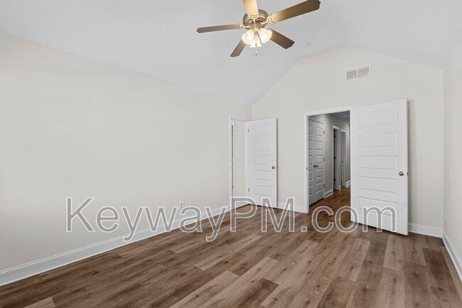 Building Photo - 331 Sumac Trail