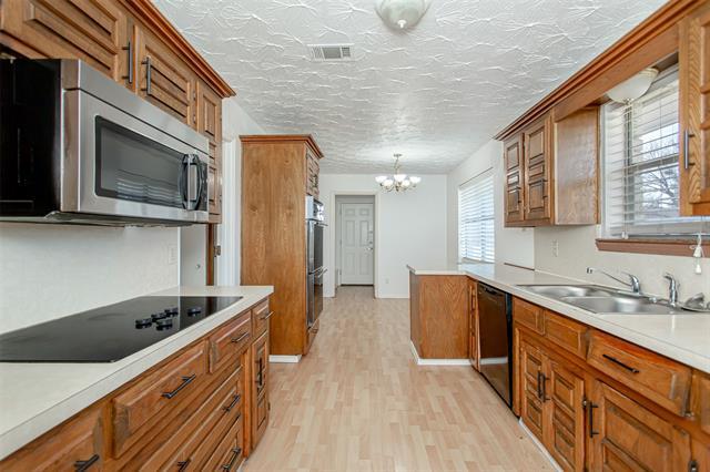 Building Photo - 2732 Parkhaven Dr