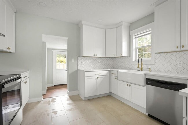 Building Photo - 2778 Post St