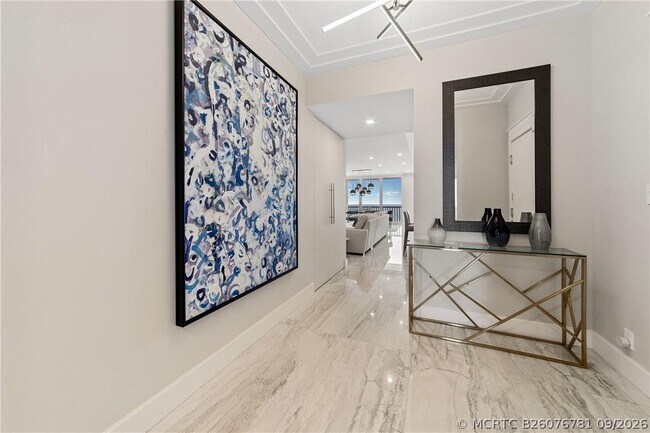 Building Photo - 2200 S Ocean Ln