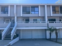 Building Photo - 11 Baruna Ct