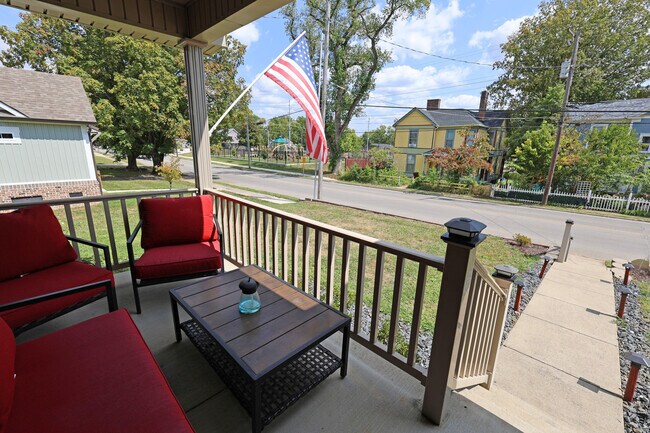 Building Photo - 314 N 2nd St