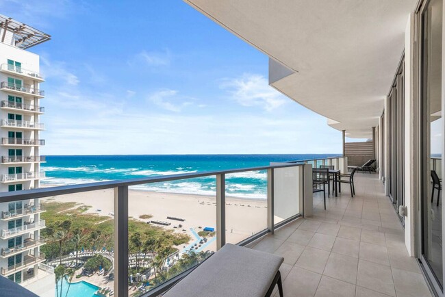 Building Photo - 3100 N Ocean Dr