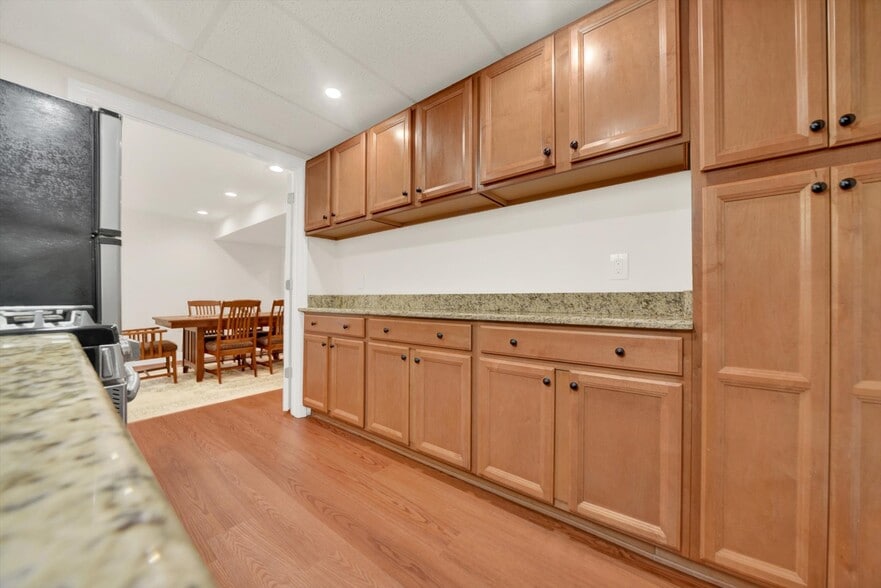 Building Photo - 5119 Niagara Pl