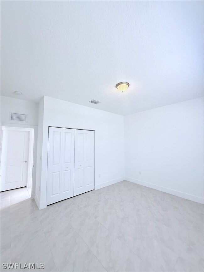 Building Photo - 5681 Cassidy Ln