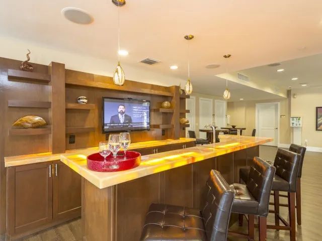 Building Photo - 9375 SW 77th Ave