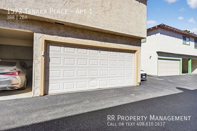 Building Photo - 1572 Tenaka Pl