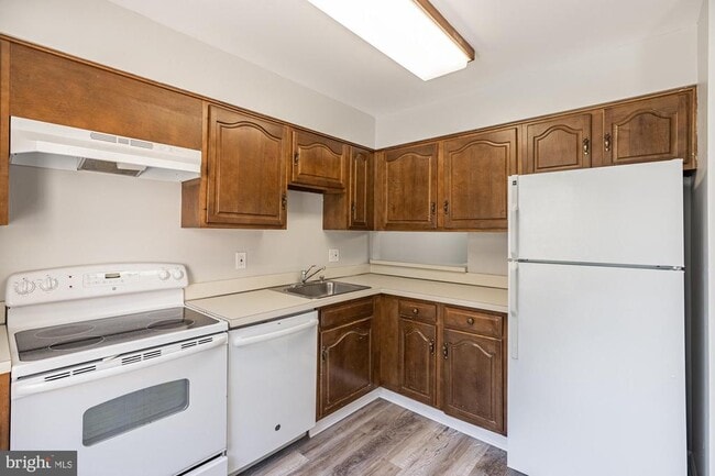 Building Photo - 1204 N Wayne St