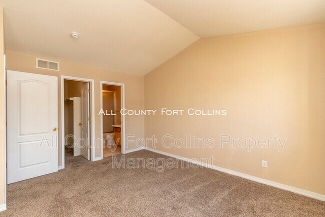 Building Photo - 6721 Antigua Dr