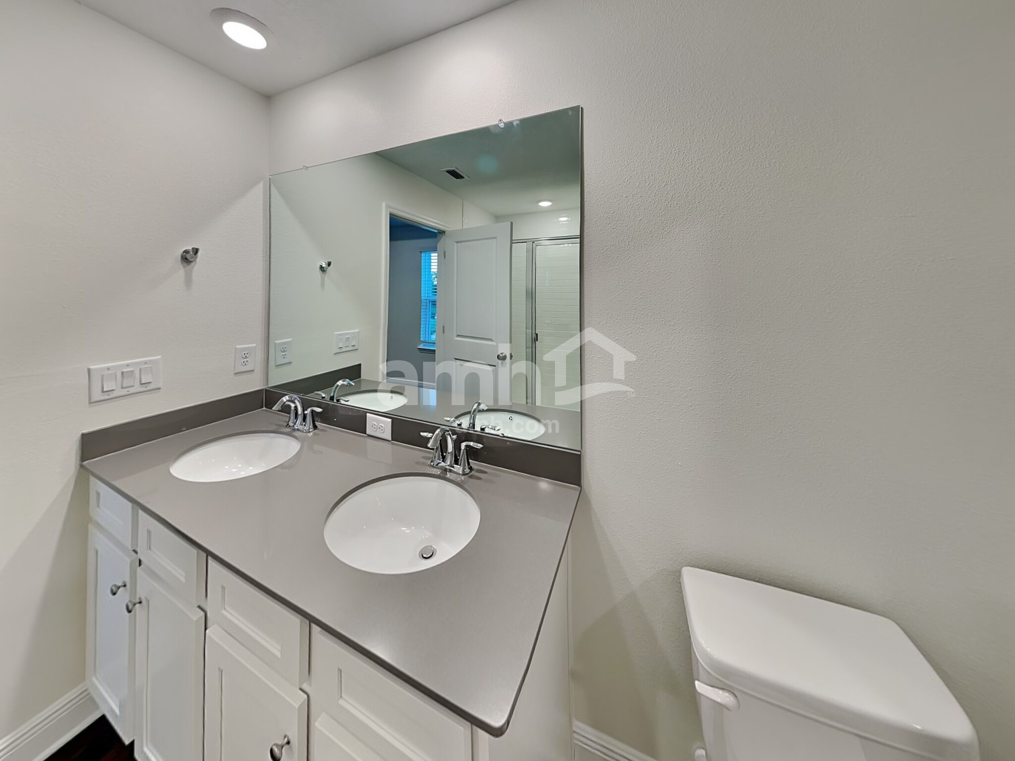 Building Photo - 14534 Cedar Mill Dr