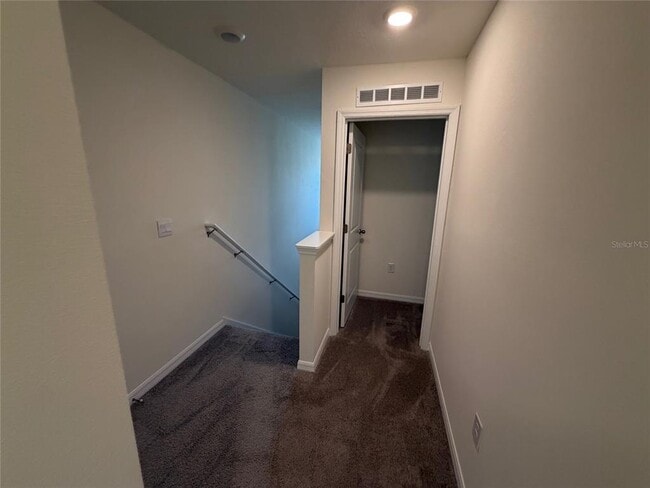 Building Photo - 6685 SW 81st Lp