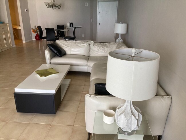 Building Photo - 3610 S Ocean Blvd