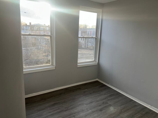 Building Photo - 257X McCulloh St