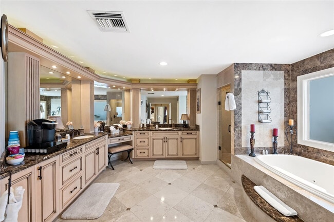 Building Photo - 1600 S Ocean Dr