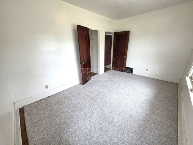 Building Photo - 1019 Egleston Ave
