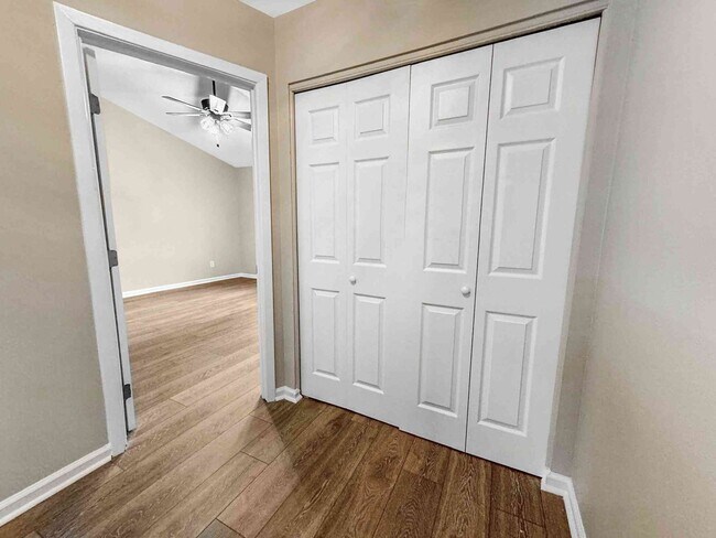 Building Photo - 2BR Townhome near KSU - No Carpet!