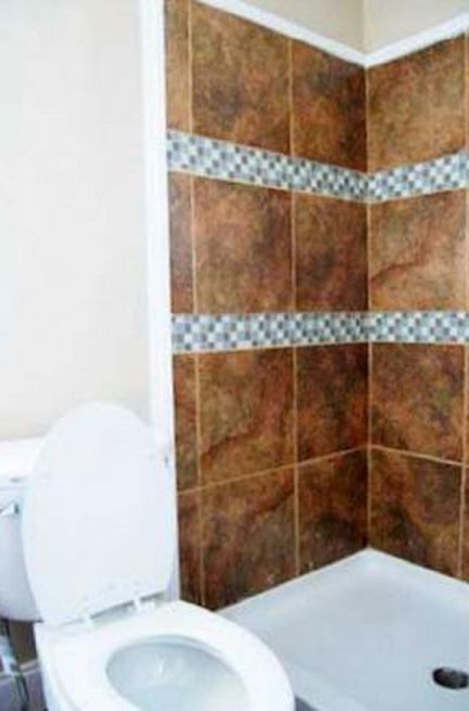 Building Photo - 265 Main St