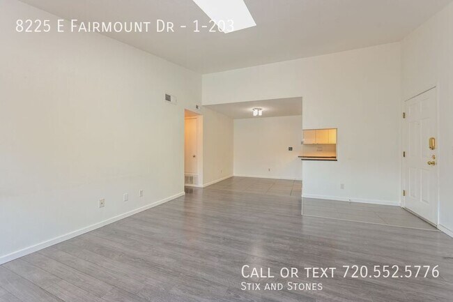 Building Photo - 8225 E Fairmount Dr