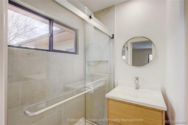 Building Photo - 5505 S Emporia Cir