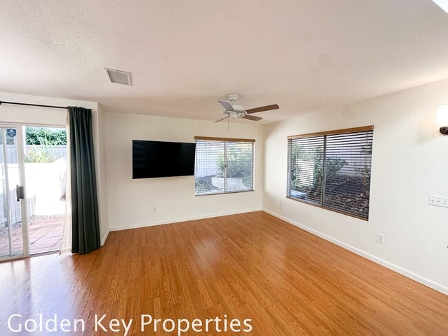 Building Photo - Move-In Ready 3-Bedroom Home in Vista!
