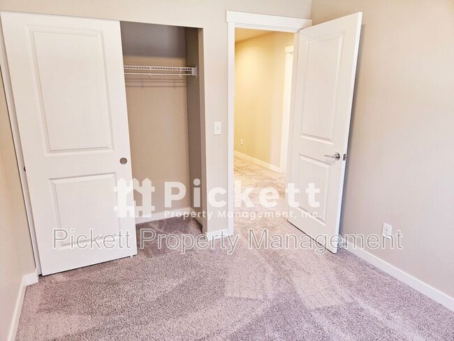 Building Photo - 2512 Zeeden Way